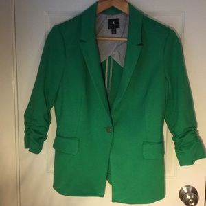 Beautiful kelly green blazer